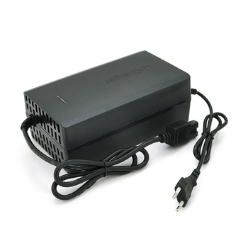 Зарядний пристрій Jinyi для акумуляторів LiFePo4 72V(87,6V),24S,8A,штекер Triangle plug (T-tipe/IEC/C13 N+L-), з індикацією,BOX Изображение
