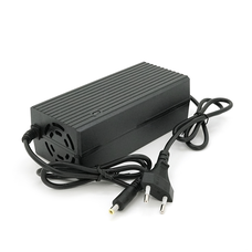 Зарядний пристрій Jinyi для акумуляторів LiFePo4 12V(14,6V),4S,5A,штекер 5.5*2.5,з індикацією,BOX Изображение