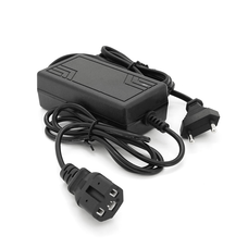 Зарядний пристрій для акумуляторів LiFePO4 12V(14,6V),4S,1,5A, штекер Triangle plug (T-tipe/C13/IEC). з індикацією Изображение
