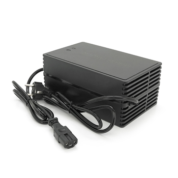 Зарядний пристрій для акумуляторів LiFePo4 60V(73V),20S,10A,750W, індикація, 220х122х86mm, 1.5kg Зображення