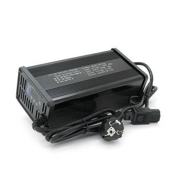 Зарядний пристрій для акумуляторів Li-ion 72V(84V),20S,15A, штекер Triangle plug (T-tipe/IEC/C13 N+L-),  185x88x60mm Изображение