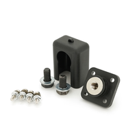 Корпусна прохідна клема 150A-C, М8-М8, 150A, 600V, ≤0,6 мОм, мідь, IP54, Black Изображение