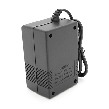 Перетворювач напруги трансформаторний 200W Input 220 V / Output 110V, + універсальна розетка Изображение