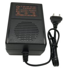 Перетворювач напруги трансформаторний 300W Input 220 V / Output 110V, + універсальна розетка Зображення