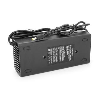 Зарядний пристрій LiitoKala Lii-546500 для Li-Ion акумуляторів 13S-54.6V5A, 48V(54.6V), роз'єм 5.5*2.5 мм. BOX Изображение